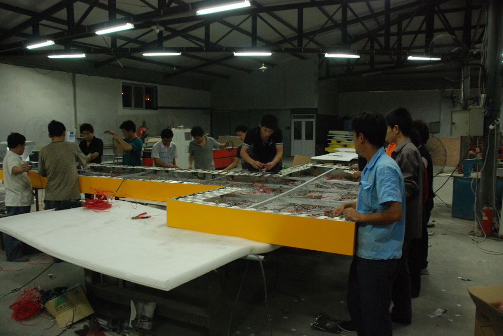 oversize led pxiel channel letters